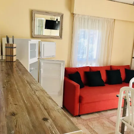 Apartamento Con Aire Acondicionado+jardin Y Piscina Apartment
