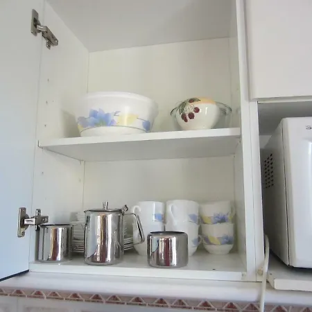 Apartamento Con Aire Acondicionado+jardin Y Piscina Apartment *