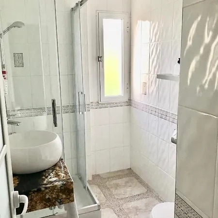 Apartamento Con Aire Acondicionado+jardin Y Piscina Apartment